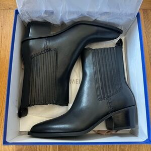 Stuart Weitzman Kai Bootie (Women), 8.5m, black